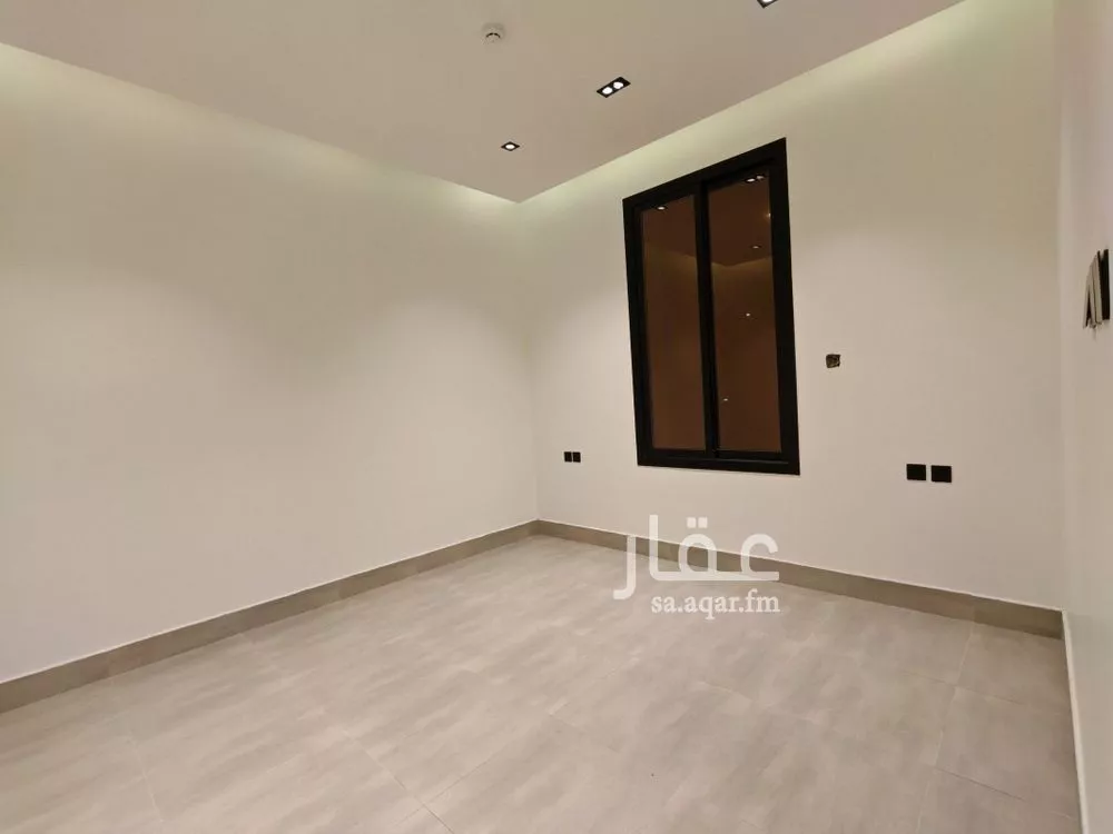 4 bedroom apartment in Al Yarmouk 9