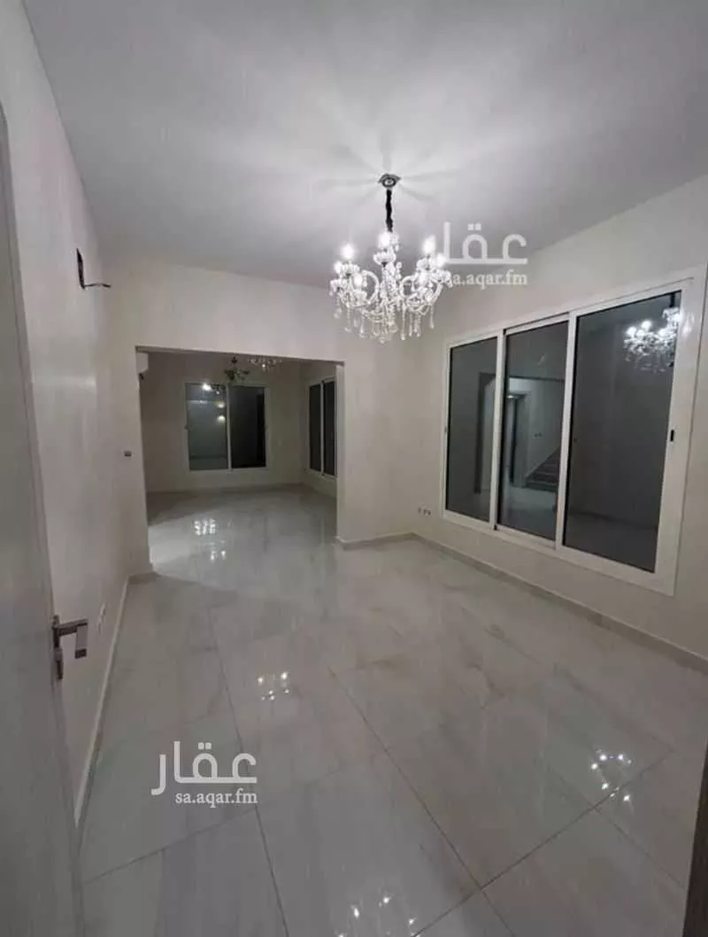 فيلا 9 غرف في الشرق 6