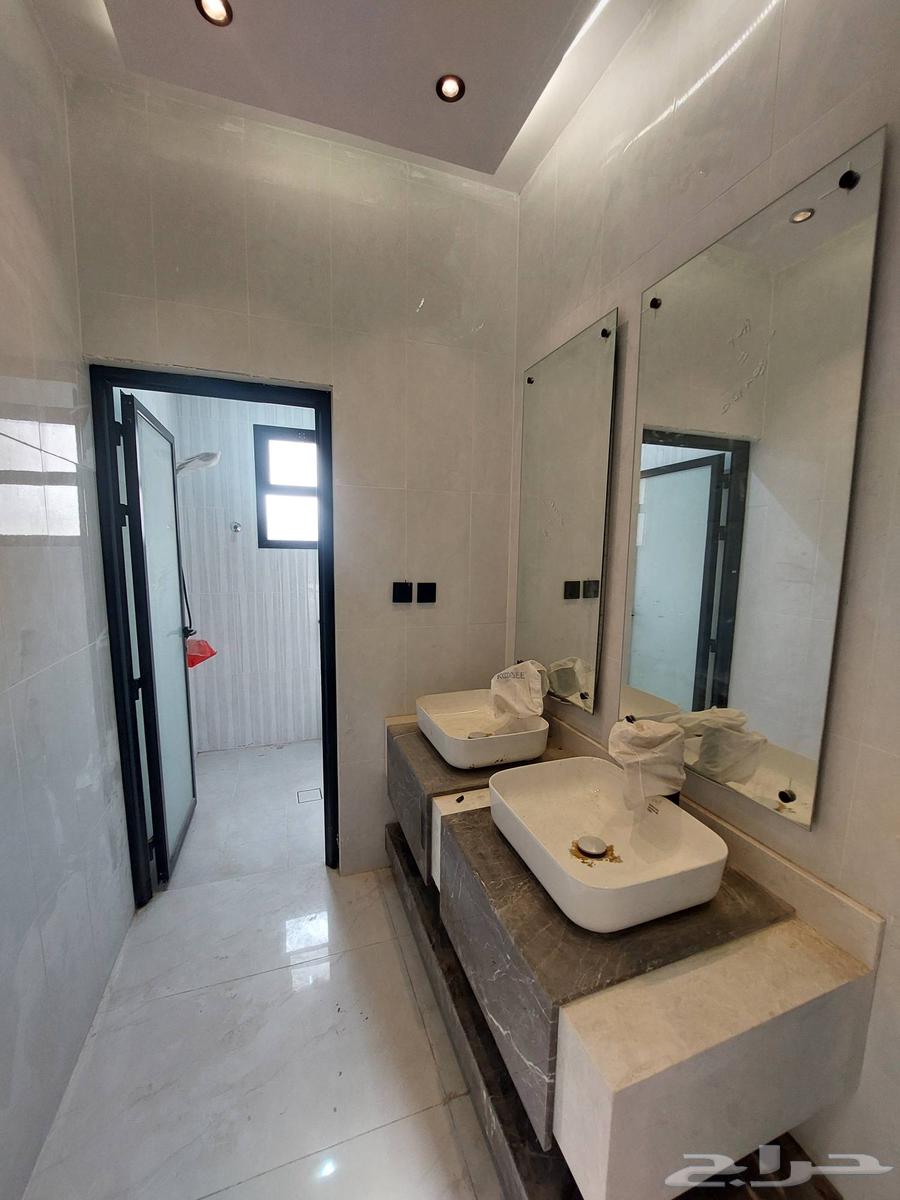 شقة 6 غرف في احد 2