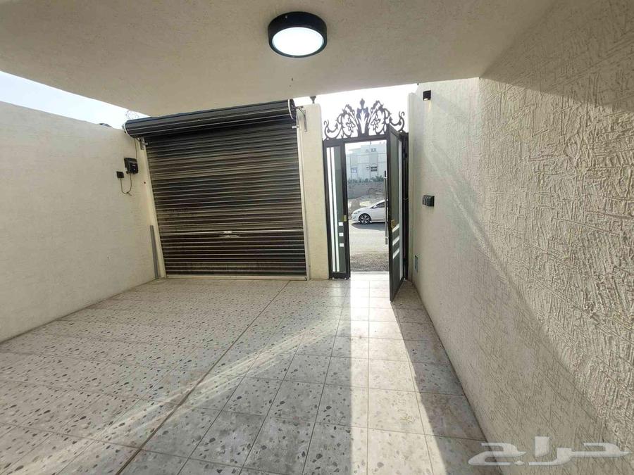 شقة 6 غرف في احد 3