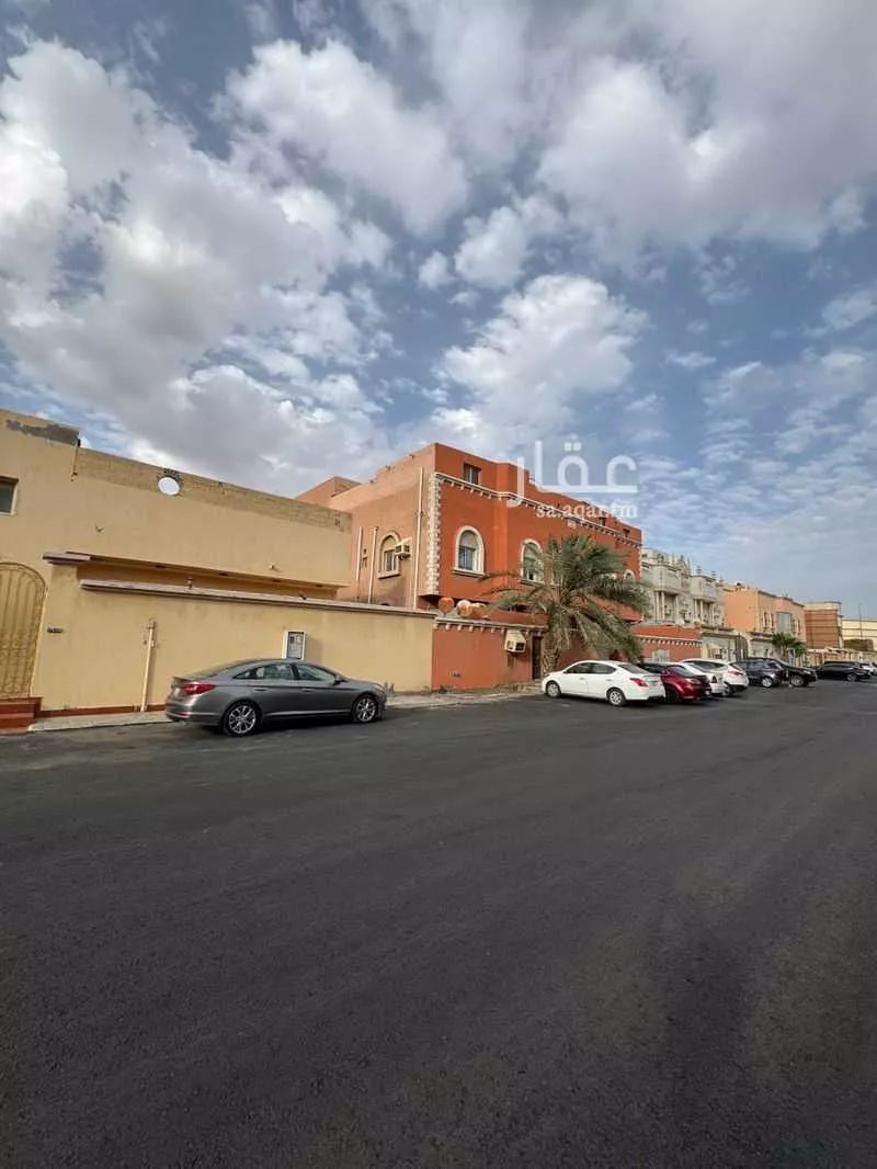 فيلا 5 غرف في طيبة 3