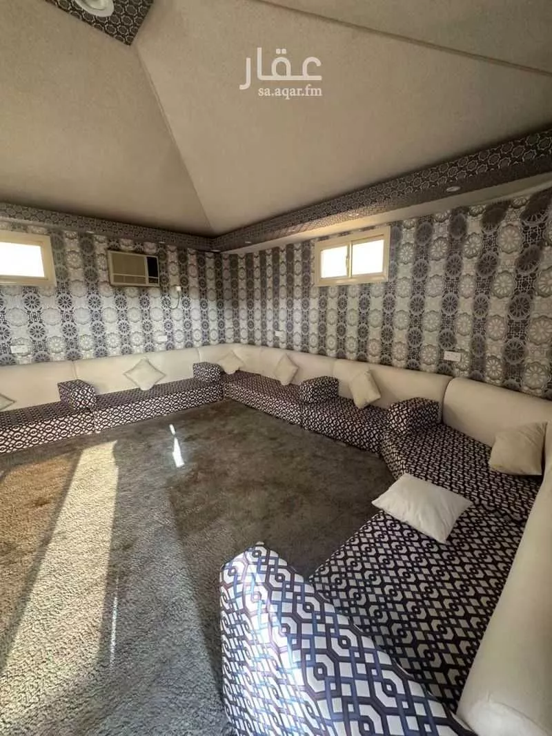 شقة 9 غرف في الزمرد 4