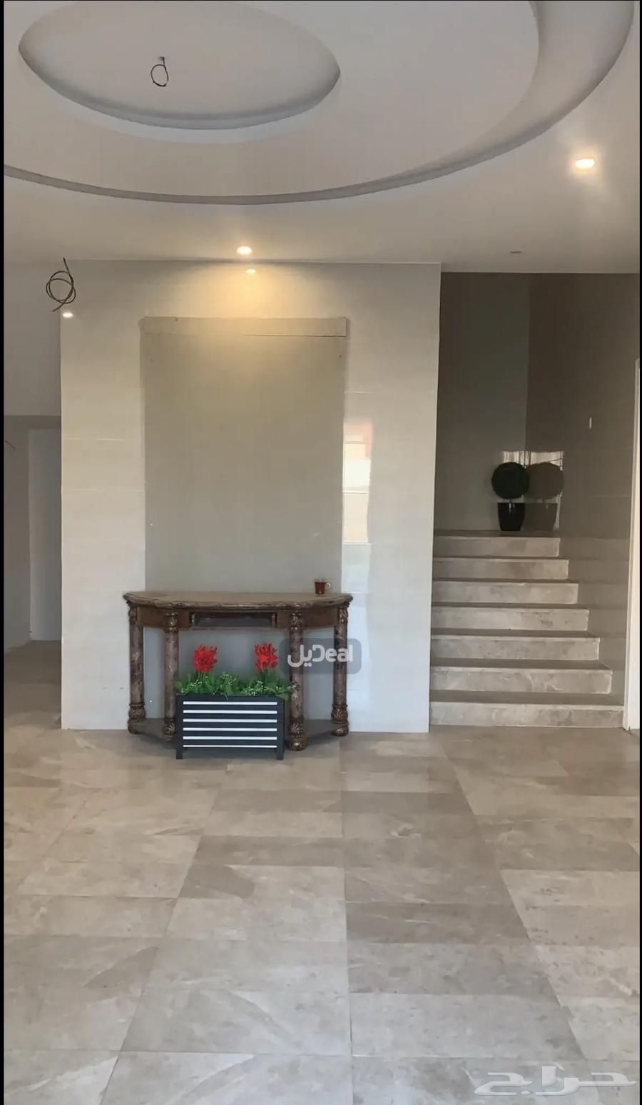 شقة  في الراشدية