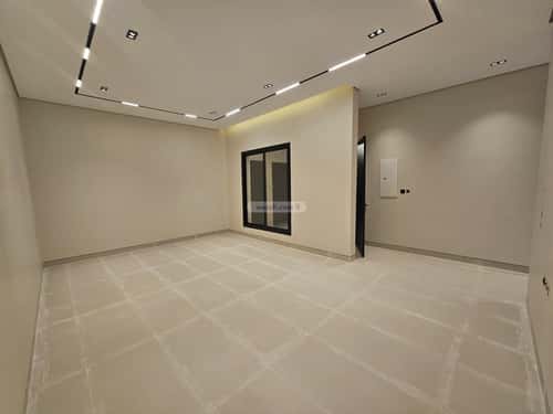 5 bedroom villa in Al Maizilah 3