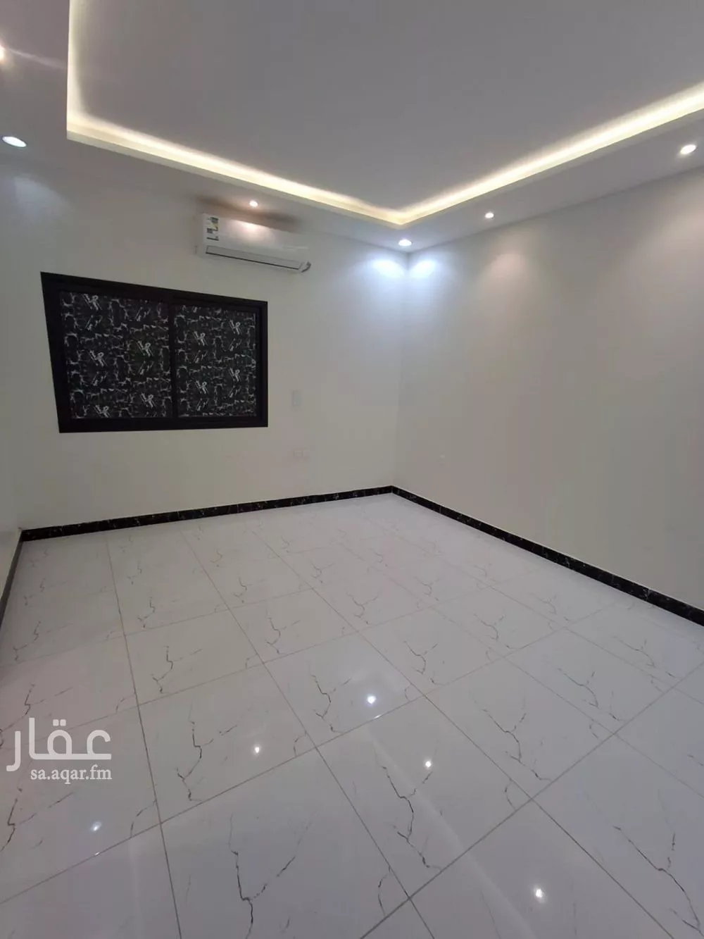 شقة 1 غرف في الملقا 2