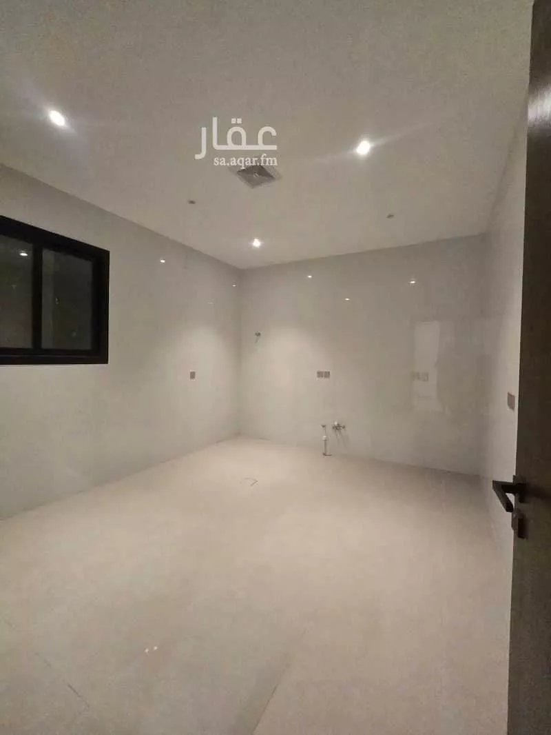 فيلا 6 غرف في الرمال 9