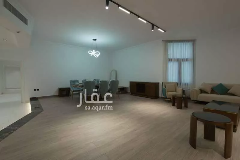 شقة 5 غرف في العليا 3