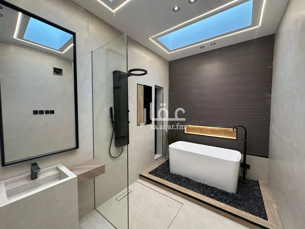 فيلا 6 غرف في الشراع 3