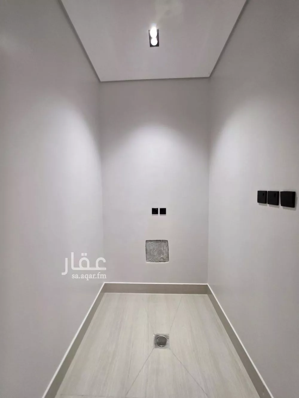 فيلا 6 غرف في الملك فيصل 20