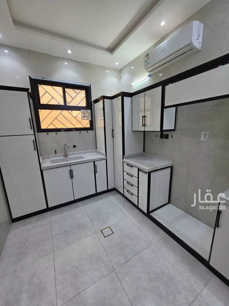 4 bedroom apartment in Dhahrat Laban, Riyadh 12