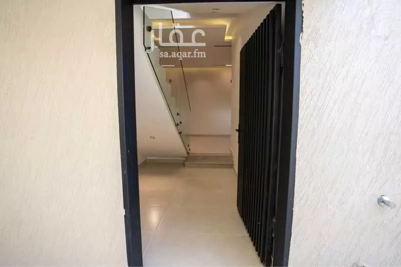 6 bedroom villa in Al Janadriyah 11