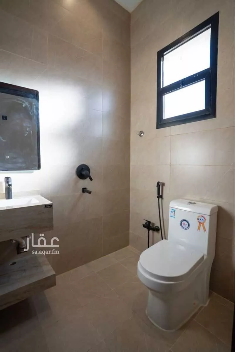 6 bedroom villa in Al Janadriyah 15
