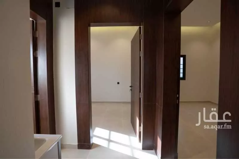 6 bedroom villa in Al Janadriyah 18