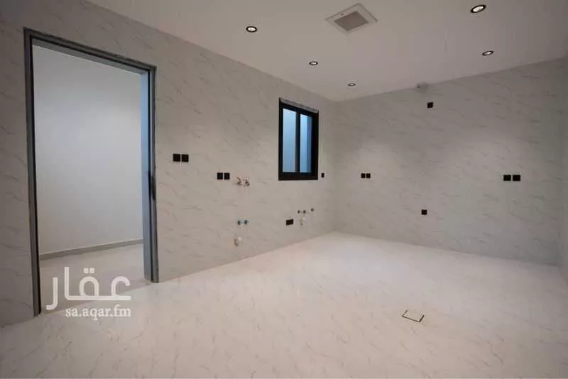 6 bedroom villa in Al Janadriyah 9