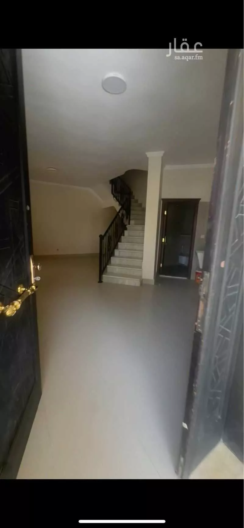 فيلا 5 غرف في العيون 2