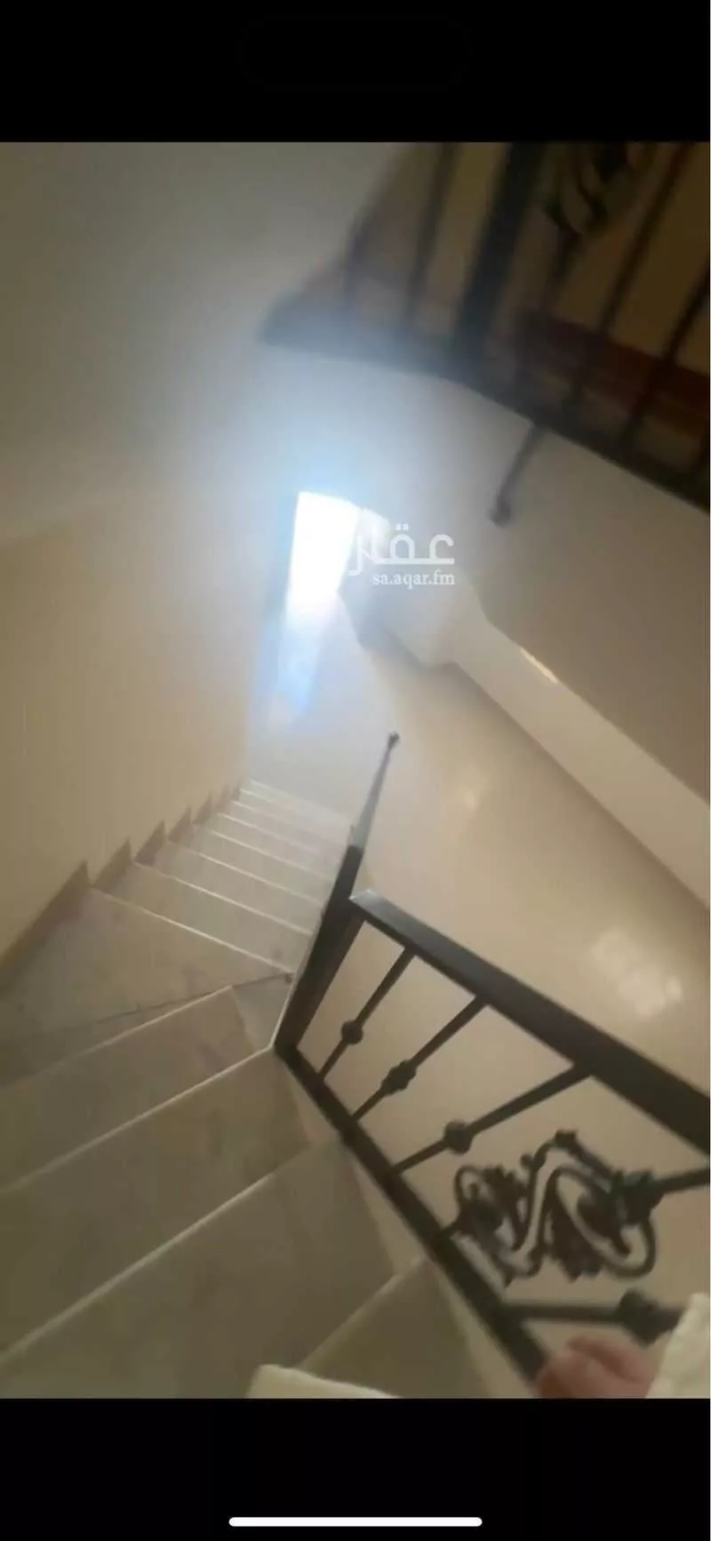 فيلا 5 غرف في العيون 5