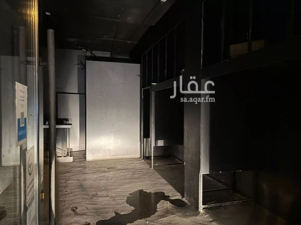 محل 60 م² في العارض 3