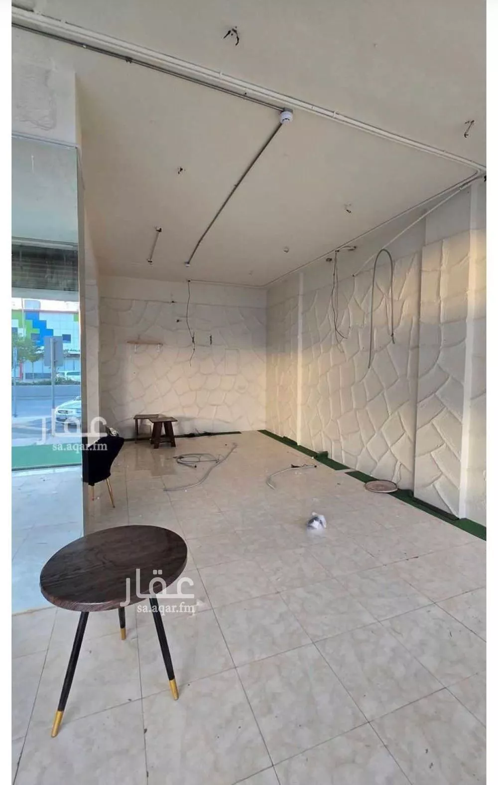 محل 100 م² في الخليج 1