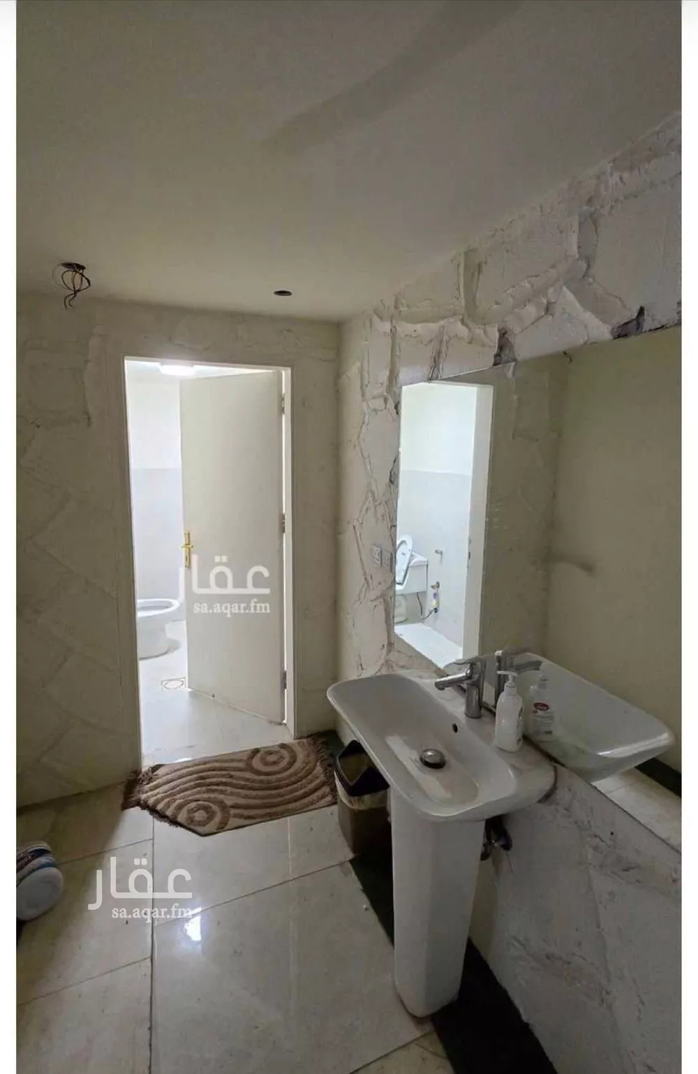 محل 100 م² في الخليج 4