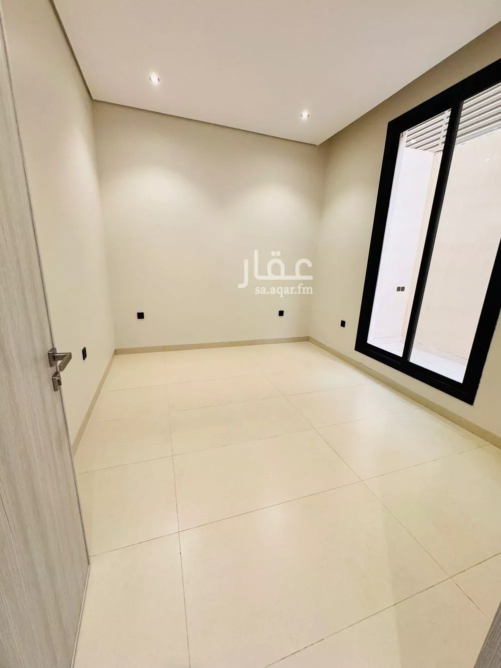 3 bedroom floor in Al Yarmouk 5