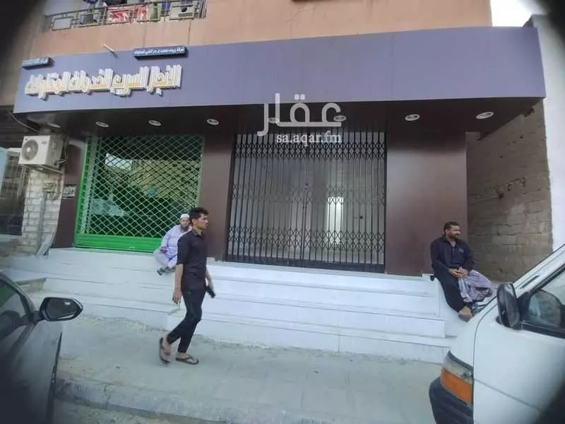 محل 50 م² في الوزارات 3