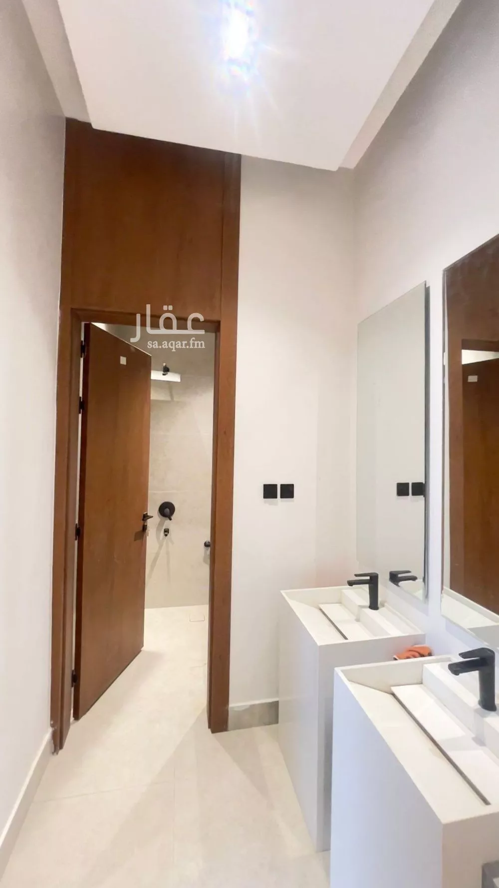 3 bedroom floor in Al Janadriyah 12