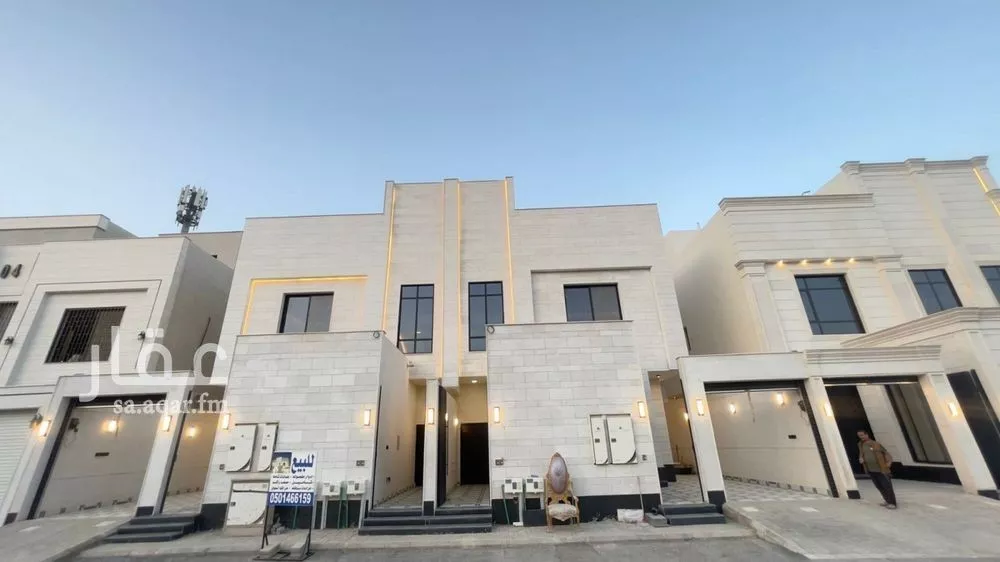 3 bedroom floor in Al Janadriyah 14