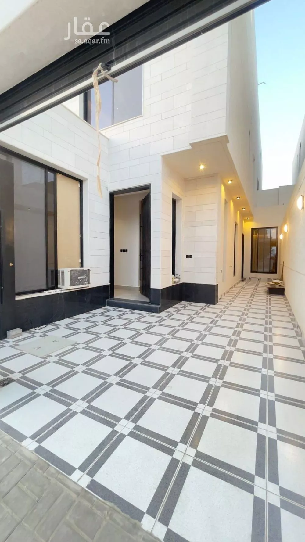 3 bedroom floor in Al Janadriyah 15