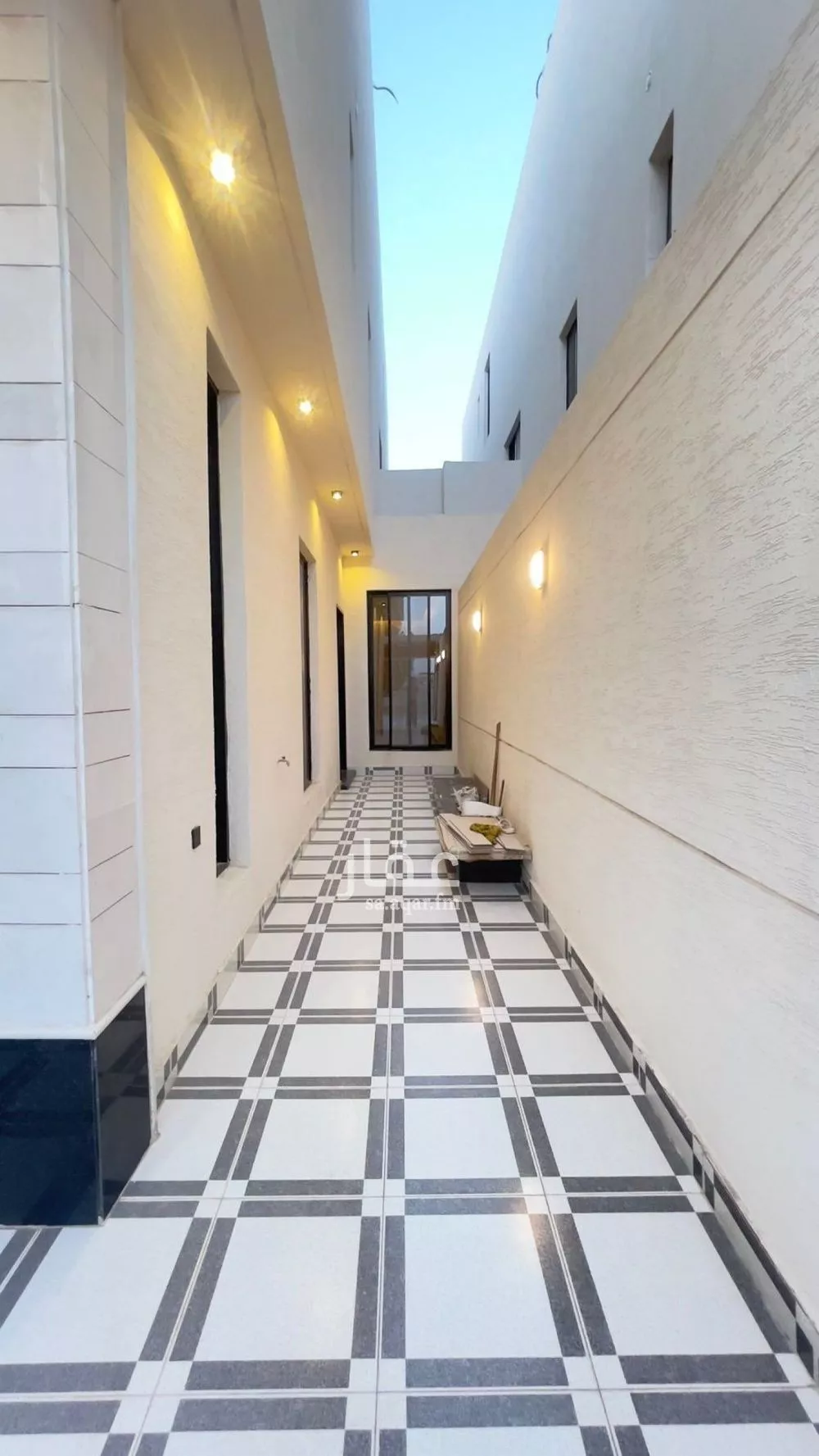 3 bedroom floor in Al Janadriyah 10