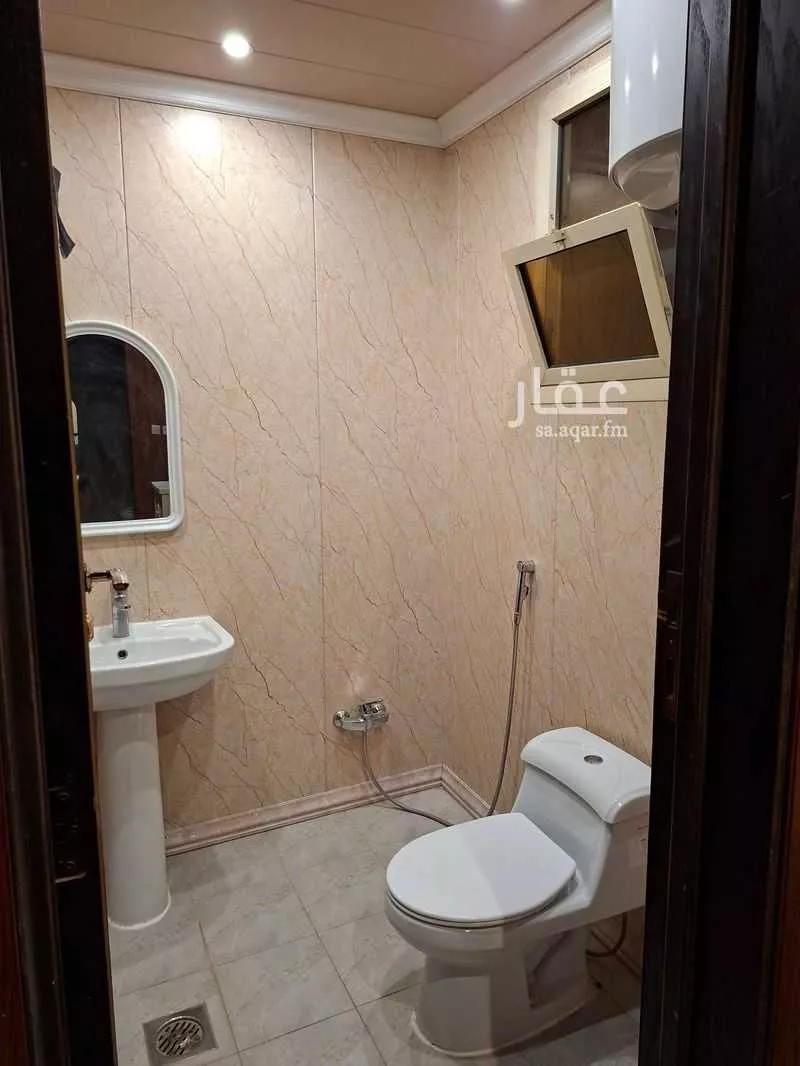 مكتب 900 م² في النرجس 3