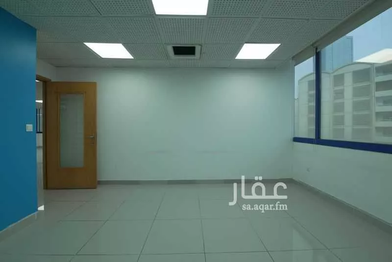 650 sqm office in Al Olaya 13