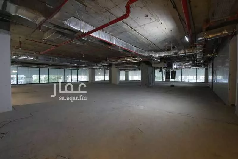 650 sqm office in Al Olaya 16