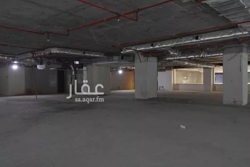 650 sqm office in Al Olaya 22