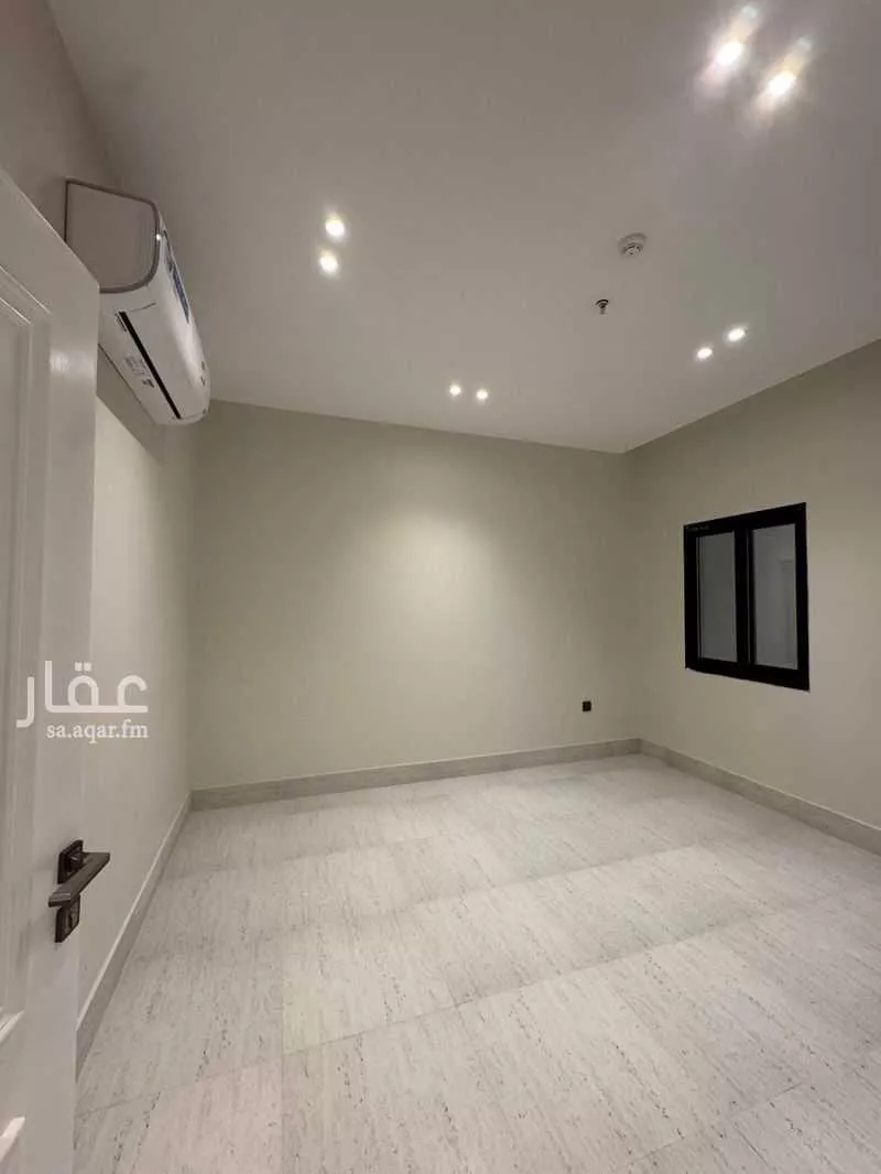 شقة 3 غرف في الحمرا 4