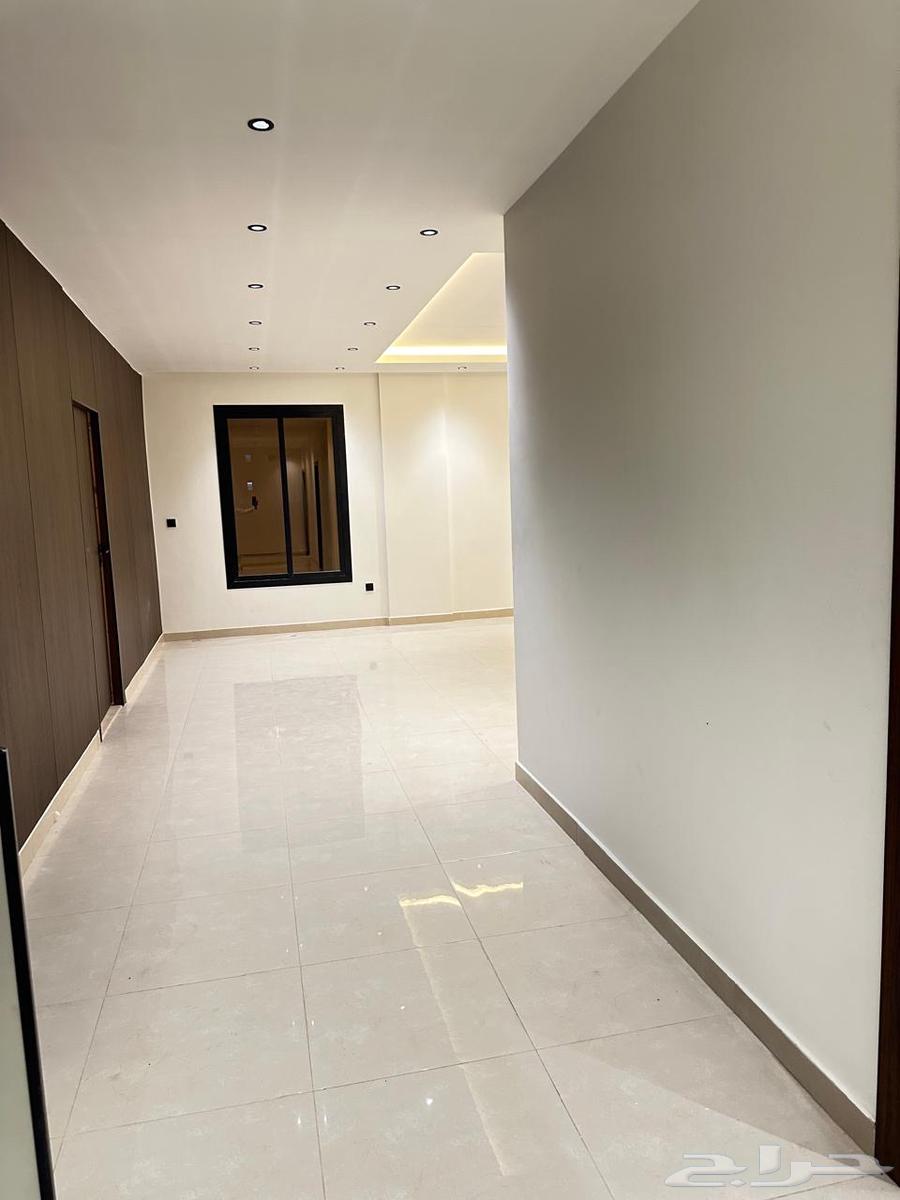 شقة 7 غرف في الحزم 5