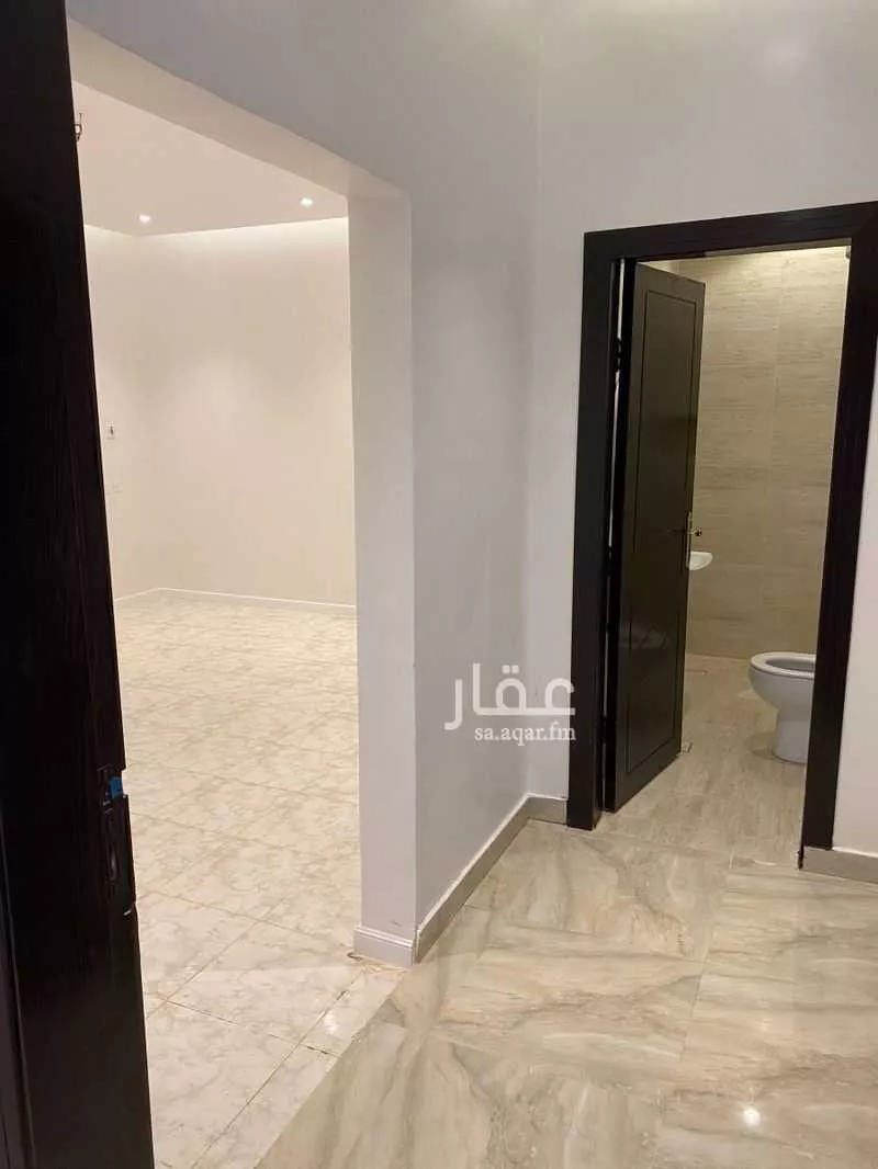 5 bedroom floor in Al Khaleej 7