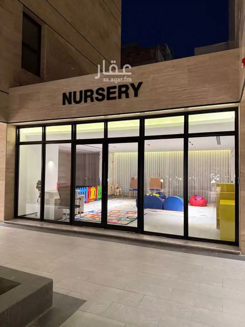 4 bedroom apartment in Al Salamah 1