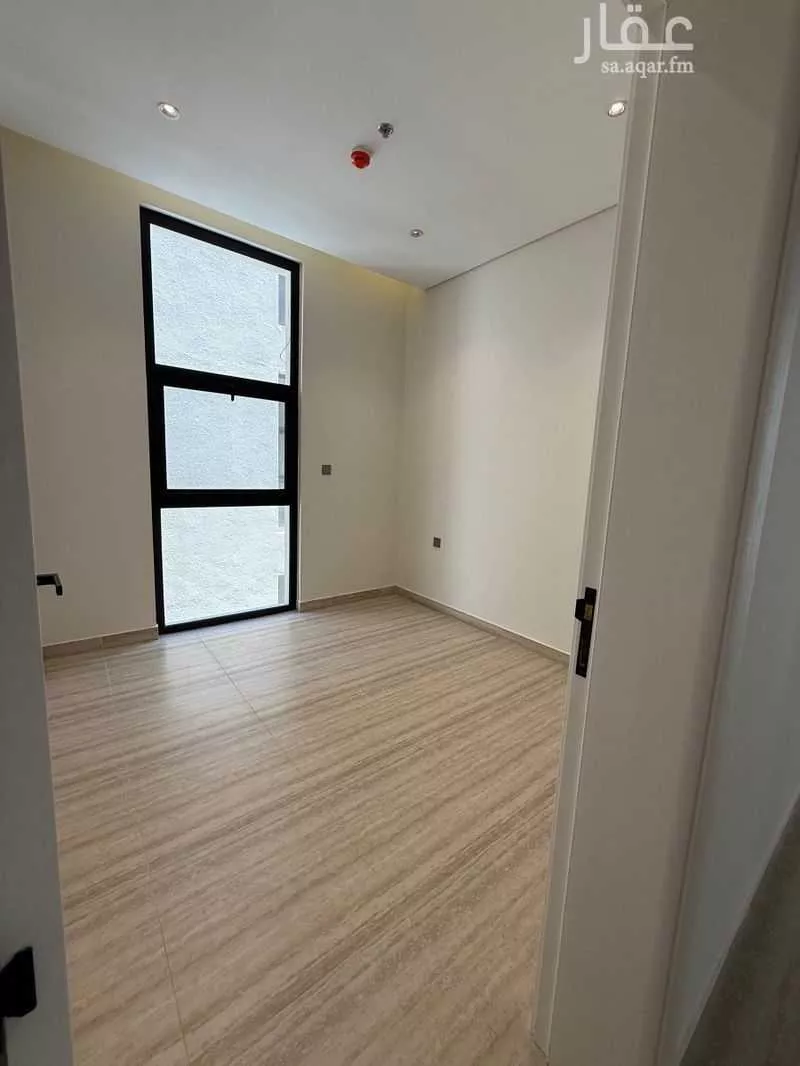4 bedroom apartment in Al Salamah 15