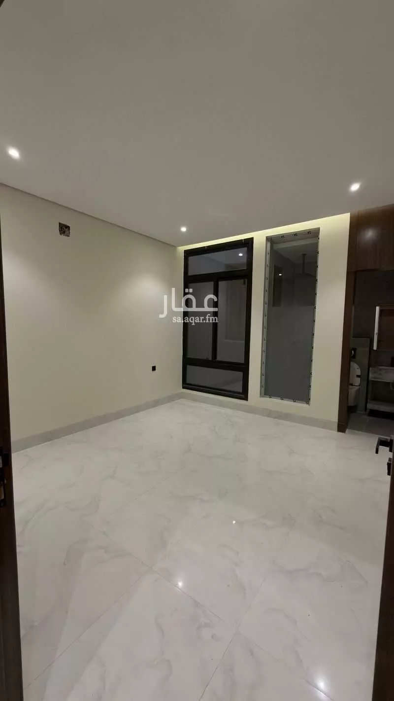 5 bedroom floor in Al Janadriyah 1