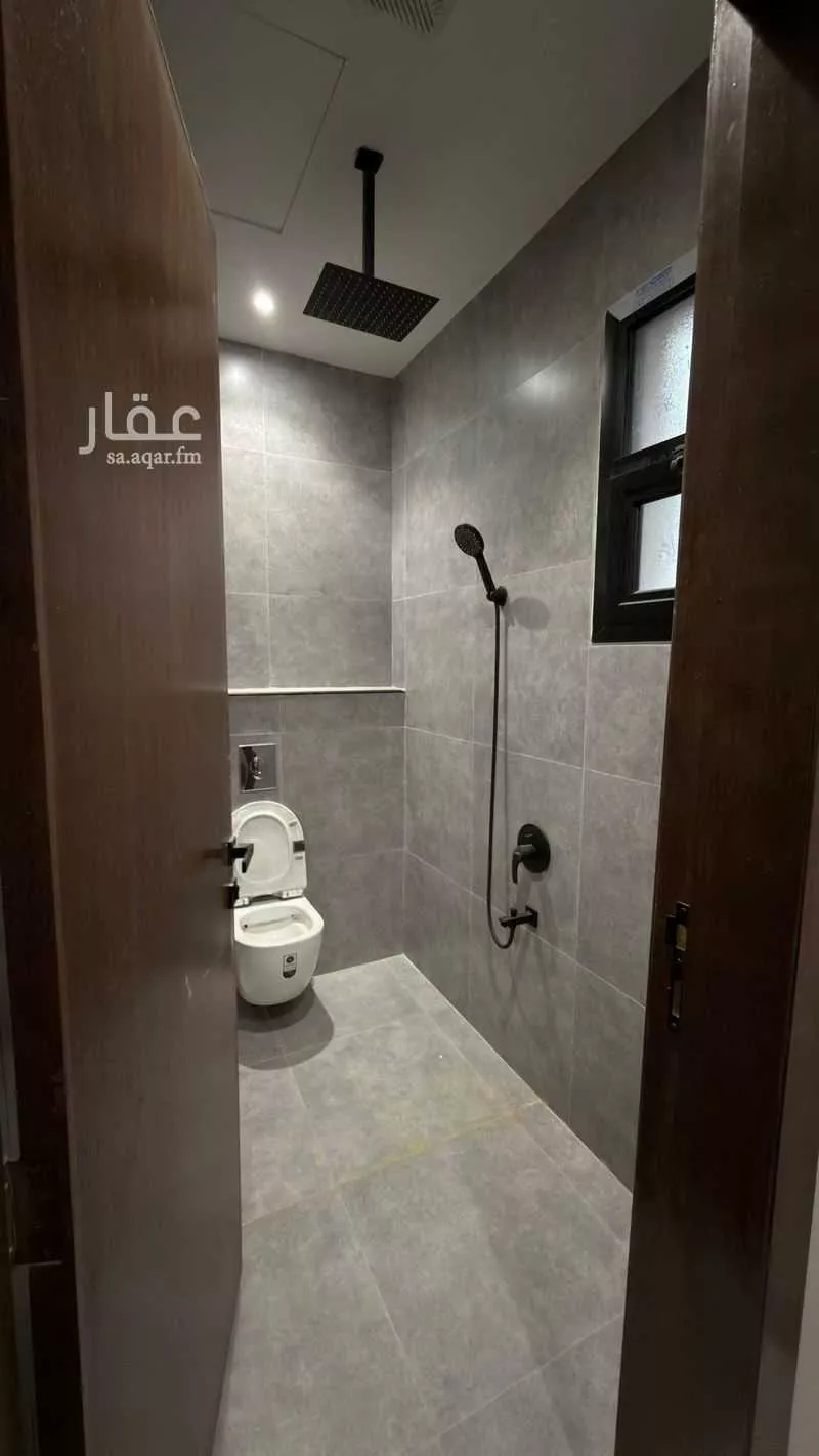 5 bedroom floor in Al Janadriyah 13