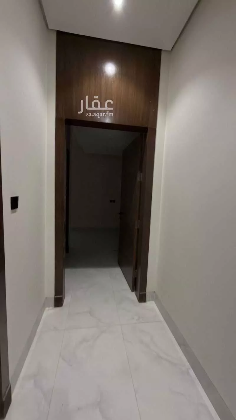 5 bedroom floor in Al Janadriyah 6