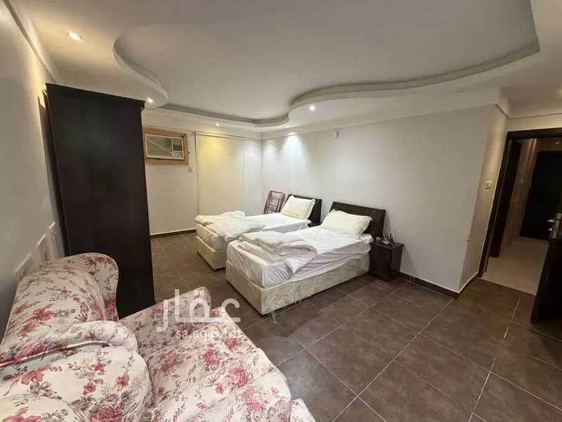 3 bedroom apartment in Al Amir Fawaz Al Janouby 5