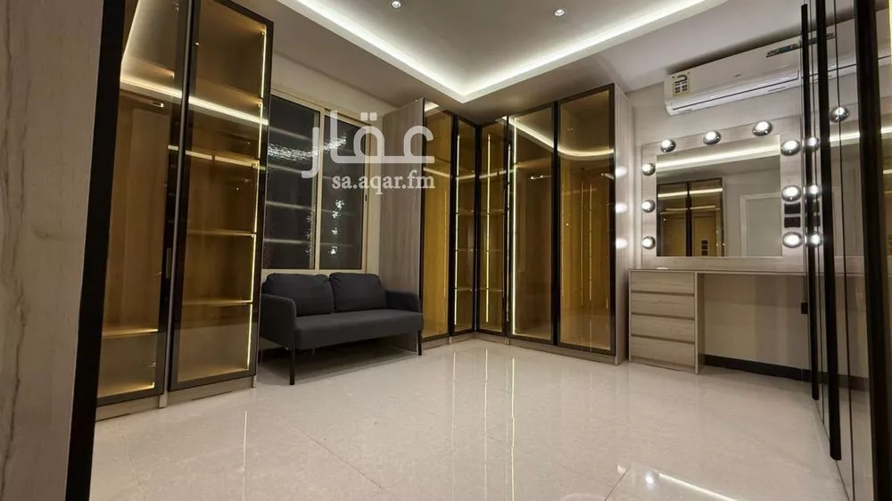 4 bedroom apartment in Al Malqa 5