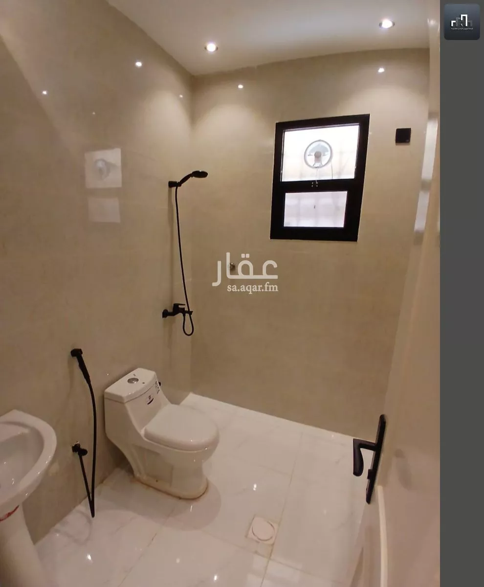 شقة 1 غرف في الملقا 2