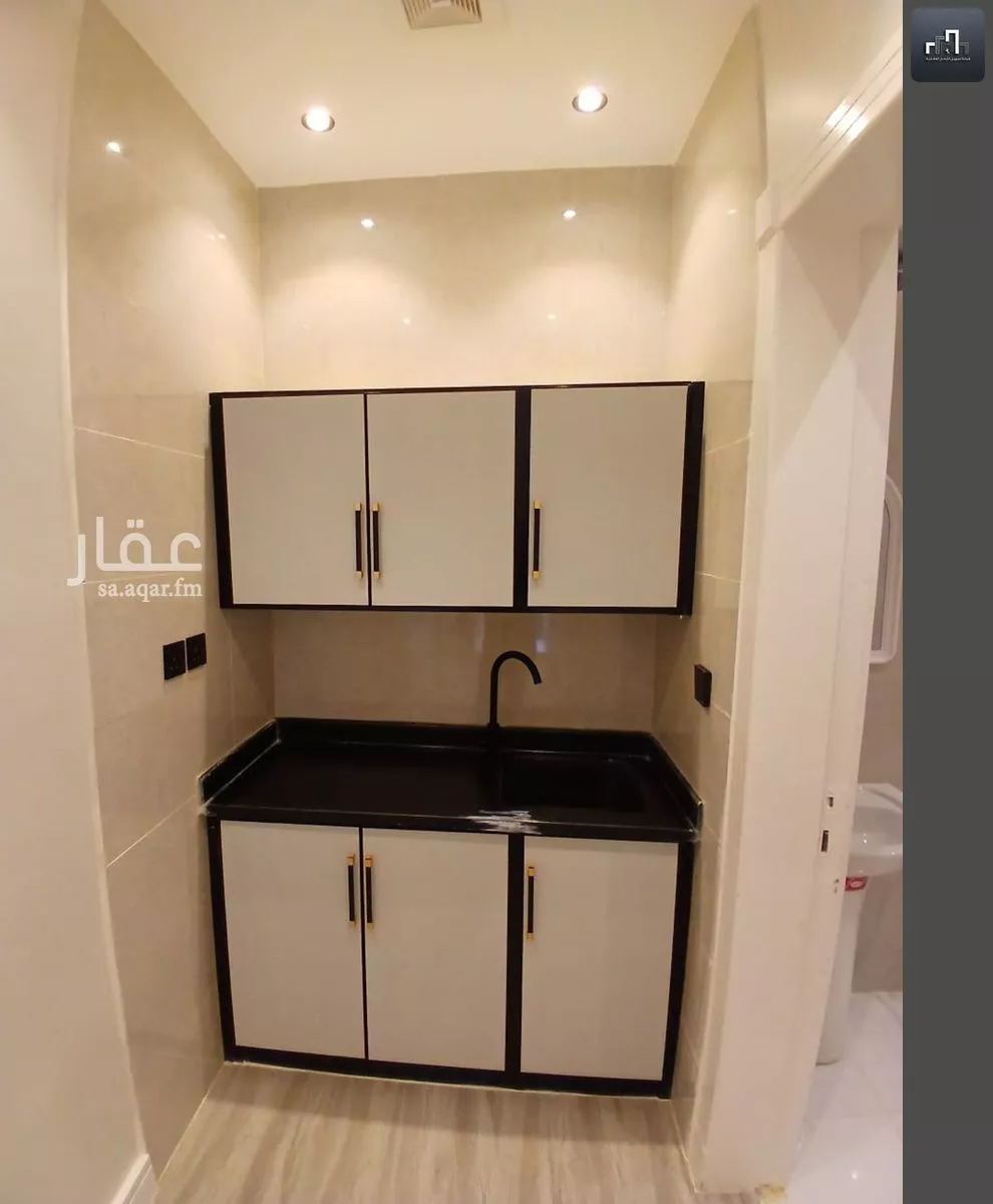 شقة 1 غرف في الملقا 3