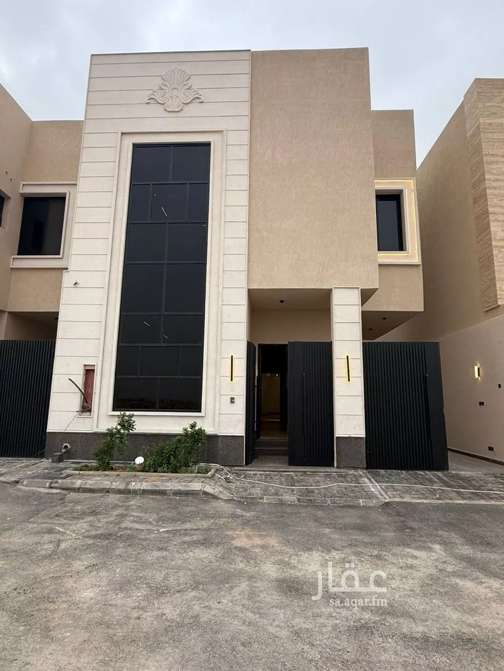 8 bedroom villa in Al Mahdiyyah 4