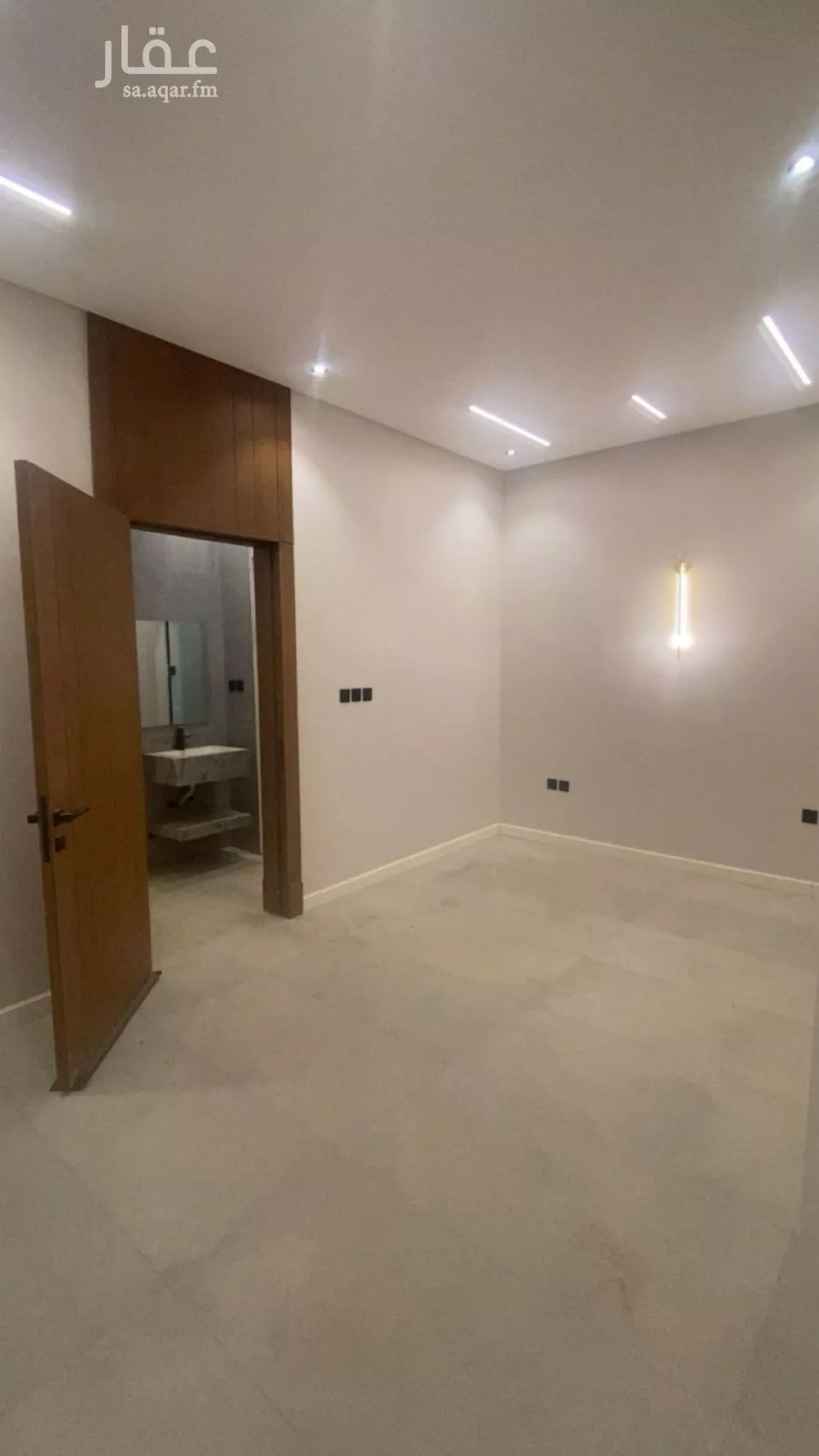 8 bedroom villa in Dhahrat Namar, Riyadh 14