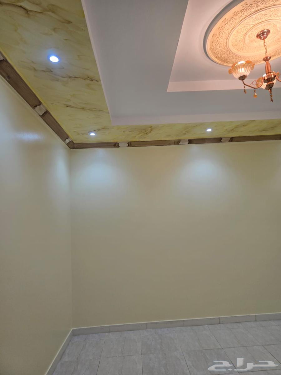 شقة 4 غرف في الأجاويد 2