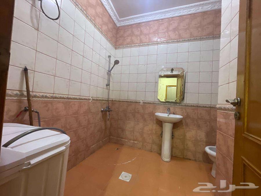 2 bedroom apartment in Al Sharafiyah 4