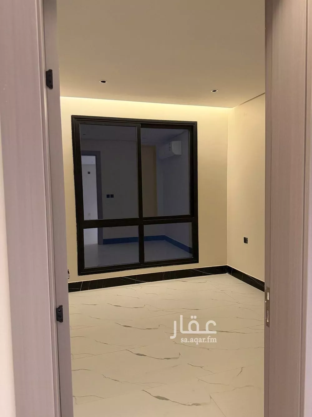 شقة 5 غرف في الشاطئ الغربي 1